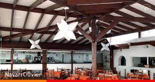 chiringuito popeye restaurante de madera en 2021 zonas de bar vigas de madera laminada chiringuitos