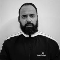 Robert Ostlund's Instagram, Twitter & Facebook