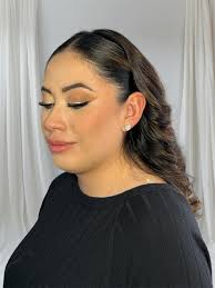 Andy Venegas (@andyvenegasmakeup) · Instagram photos and Reels