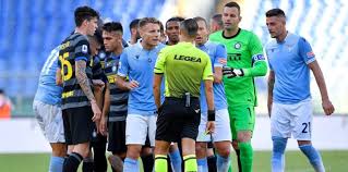 Immobile hätte nachfolger von robert lewandowski werden. Bvb Gegner Lazio Rom Immobile Fliegt Nach Tatlichkeit Vom Platz Halterner Zeitung