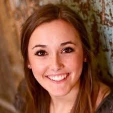 Amanda Murff's Instagram, Twitter & Facebook