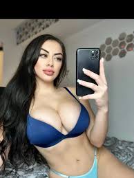 mariellamaexo OnlyFans - Mariella Mae 1 JUICIEST TITS ON OF - Creator  Profile - Fleshbot