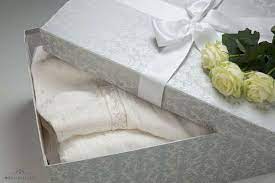 Maybe you would like to learn more about one of these? Tipps Und Ideen Zur Hochzeitskleid Aufbewahrung Weddix