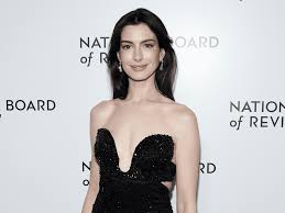 See Anne Hathaways Micro Bangs Haircut