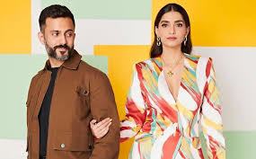 Her outfits go perfect for any occasion and make us look pretty and beautiful and slay the outfit. Sonam Kapoor Gives A Strong Classy Reply To A Us Blogger Who Said Her Husband Is Ugliest