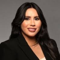 Elisa Borunda's Instagram, Twitter & Facebook