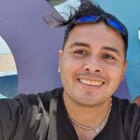 60+ perfiles de «Rocha»