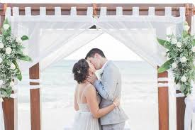 Madisson + josh set their wedding sights on adventure, and we're married at the grand sunset princess resort in the lovely mayan riviera. A Beautiful Destination Wedding At The Grand Sunset Princess Destination Wedding Details
