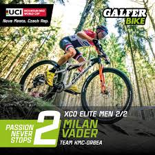 Toen hij met zijn wagen onderweg was in de anzegemseweg in waregem passeerde hij zonder dat hij. Five Podiums And Two Team Victories For Kmc Orbea At Nove Mesto Galfer Bike
