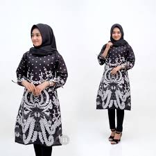 Anak terlambat bicara tak jarang menimbulkan kekhawatiran orang tuanya. Couple Batik Keluarga Ayah Ibu Dan Anak Brokat Impor Ratu Pingu Family Set Shopee Indonesia