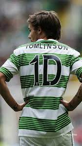 Louis tomlinson hits the field for the stiliyan petrov #19 legends charity football match on sunday afternoon (september 8) in glasgow. Lockscreens Layouts On Twitter Louis Tomlinson Football Lockscreen Retweet If Saving Using T