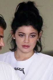 Kylie jenner lässig und ungeschminkt. Blaue Lippen Nach Kylie Jenner Challenge Famous Person