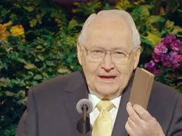 Elder L. Tom Perry: 'Obedience to Law Is Liberty'