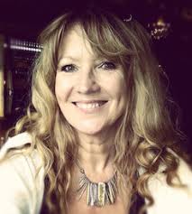 Andrew Lownie Literary Agency :: Authors :: Lynne Barrett-Lee