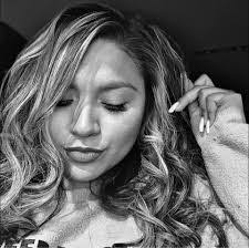 Jasmine Putnam's Instagram, Twitter & Facebook