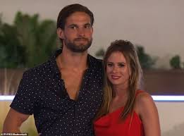 „love island erscheint 2021 gleich zweimal. Welche Love Island Paare Sind Noch Zusammen Aktuelle Boulevard Nachrichten Und Fotogalerien Zu Stars Sternchen