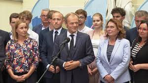 Politycy po przyznają, że cieszą się z jego powrotu. Ikrks0ymqaeghm