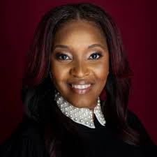 Dr. Dedre Slater-Warren (@dr_dedre)