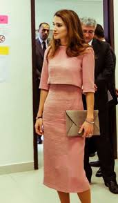 الملكة رانيا Fashion Fashion Outfits Royal Fashion