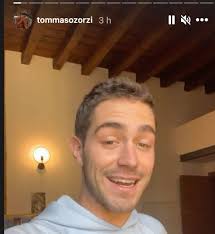 By @tommasozorzi 2 months ago. Tommaso Zorzi E L Annuncio Su Instagram La Famiglia Si Allarga