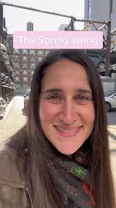 Lindsey Wright Mom Swing