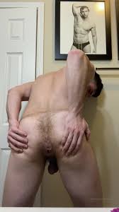 Ass sss: Hairy jock pushes out loads - ThisVid.com