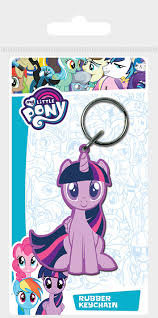 She is a female unicorn pony who transforms into an alicorn and becomes a princess in magical mystery cure. Schlusselanhanger My Little Pony Twilight Sparkle Originelle Geschenkideen