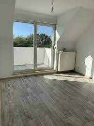 Mit 10560 bezugsfertigen mietwohnungen sollte in ellwangen (jagst) niemand, der hier eine wohnung mieten will, vor größere probleme gestellt sein. 2 Zimmer Wohnung 43qm In Ruhiger Lage In Ellwangen Zu Vermieten In Baden Wurttemberg Ellwangen Jagst Dachgeschosswohnung Mieten Ebay Kleinanzeigen