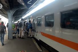 Check spelling or type a new query. Kai Berlakukan Tarif Khusus Kroya Tasikmalaya Dan Kroya Yogyakarta Antara News