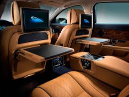 2014 Jaguar Xj Amazing Leather Interior Carbon Fiber And Plenty Of Technology Marvelphile Car Cars Jaguar Xj Jaguar Xjl Jaguar