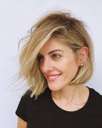 A side part bob haircut is any bob hairstyle that features a parting to one side. Top 15 Side Part Bob Haircuts Trending In 2021