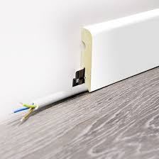 Plinthe Avec Systeme De Passage Invisible De Cables Plinthe 15 70 Plinthes Plinthe Electrique Systeme D