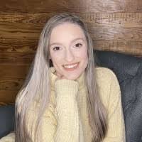 Amber Hadley's Instagram, Twitter & Facebook