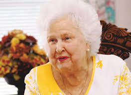 Meredith Gale's Instagram, Twitter & Facebook