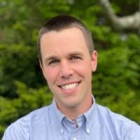 Whitney Rindels's Instagram, Twitter & Facebook