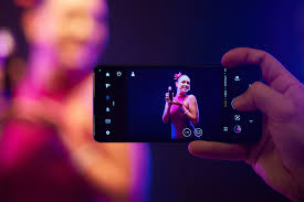 The affordable TCL Stylus 5G debuts ...