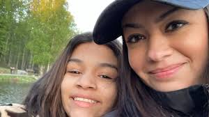 Angela Telles's Instagram, Twitter & Facebook