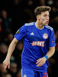 Tsimikas (left) played for olympiakos in their europa league defeat by wolves. Liverpool Closing In On Olympiacos Left Back Kostas Tsimikas