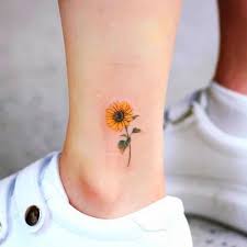 Mini Tattoos Mini Tattoos Pineapple Tattoo Sunflower Tattoos Dotwork sunflower tattoo by sydney based tattoo artist @flexnoname done at confira uma seleção incrível com modelos lindos de tatuagem de girassol para se inspirar e. mini tattoos mini tattoos pineapple