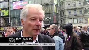 Hooligans protestují na staroměstském náměstí demonstrace proti opatřením vlády spojeným s covid19 18.10. Praha Demonstrace 17 11 2015 Youtube
