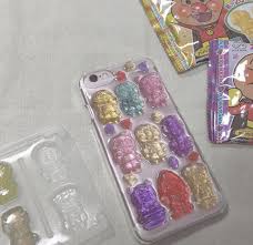 100均uvレジンで作れる アンパンマングミiphoneケースの作り方 love iphone iphoneケース 作り方 アンパンマン 手作り iphoneケース 手作り