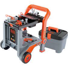 Was mir sofort negativ auffiel waren die extrem engen bohrungen für die aufnahme der mitgelieferten spannbacken aus kunststoff. Black Decker 3 In 1 Multi Werkbank Werkzeugkoffer Smoby Mytoys