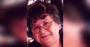 Lisa Maczko's Instagram, Twitter & Facebook