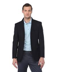 Under a blazer, it has the effect of dressing it down, looking more casual and relaxed. Polo Shirt With Sport Coat B2a90c