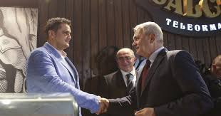 Bombonica dragnea a ajuns, astazi dimineata, la sediul directiei nationale anticoruptie (dna). Update Fiul Lui Dragnea Si SoÅ£ia Lui AcuzÄƒ CÄƒ Au Fost AgresaÅ£i Agresorul Fiul Lui Caramitru I Ar Fi FÄƒcut HoÅ£i Nora Lui Dragnea Gunoiule Stii Cine Suntem