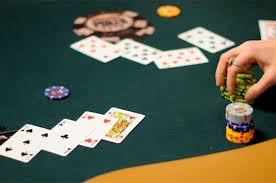 Seven card stud was the most popular form of poker before texas holdem burst onto the scene in the early 2000's. Using Exposed Cards When Reading Hands In Seven Card Stud Pokernews