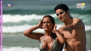 Nessa altura, os protagonistas eram a ana luísa (cláudia vieira) e o simão (pedro teixeira).o simão trabalhava no bar da alice (inês castelo branco, que curiosamente escolheu simão como nome para o seu filhote, há pouco tempo).havia por lá uma soraia (rita pereira, que fazia de irmã da ana luísa), uma. O Corpo De Ines Aires Pereira Biquini Na Praia Boas Pt Celebridades E Famosas Portuguesas