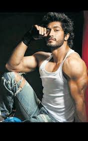 Vidyut Jamwal 30 12 18 Vidyut Jamwal Vidyut Jamwal Body Commando 2