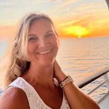 Sonja Wilder (@the_momentt)