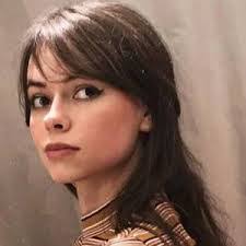 Anna Vollmer's Instagram, Twitter & Facebook